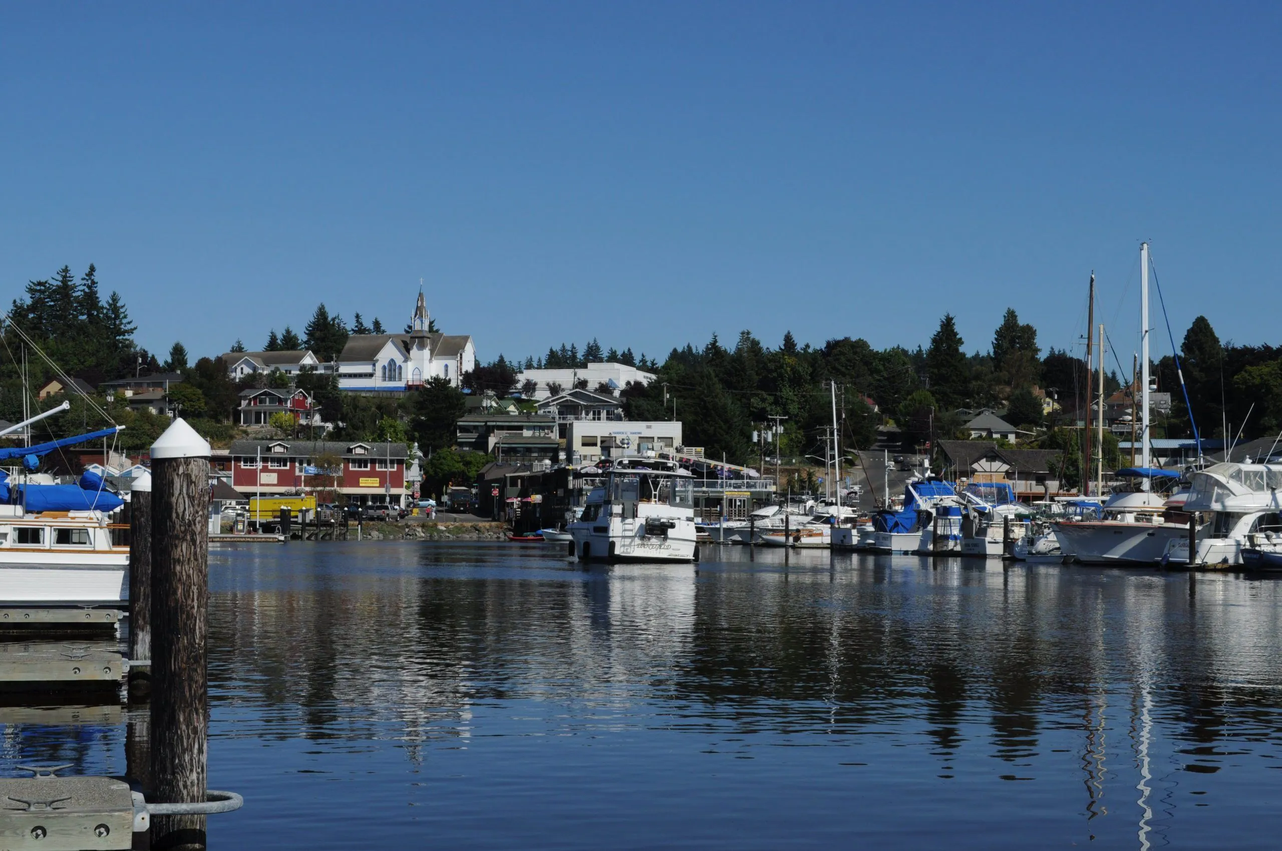 We make moving fast, stress-free, and simple for families and businesses in Poulsbo, WA